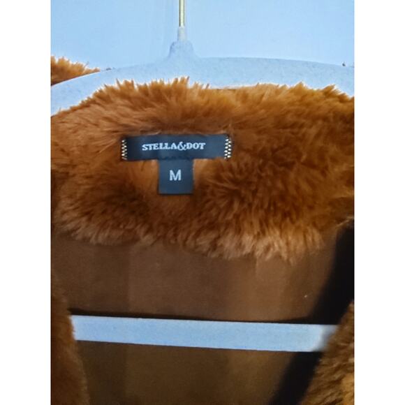 Womens Glam Faux fur vest warm brown Stella & Dot size Med boho old money Chic - Picture 3 of 6